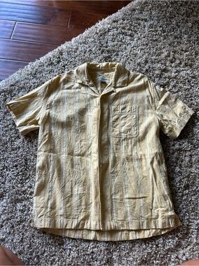 AE Short-Sleeve Button-Up